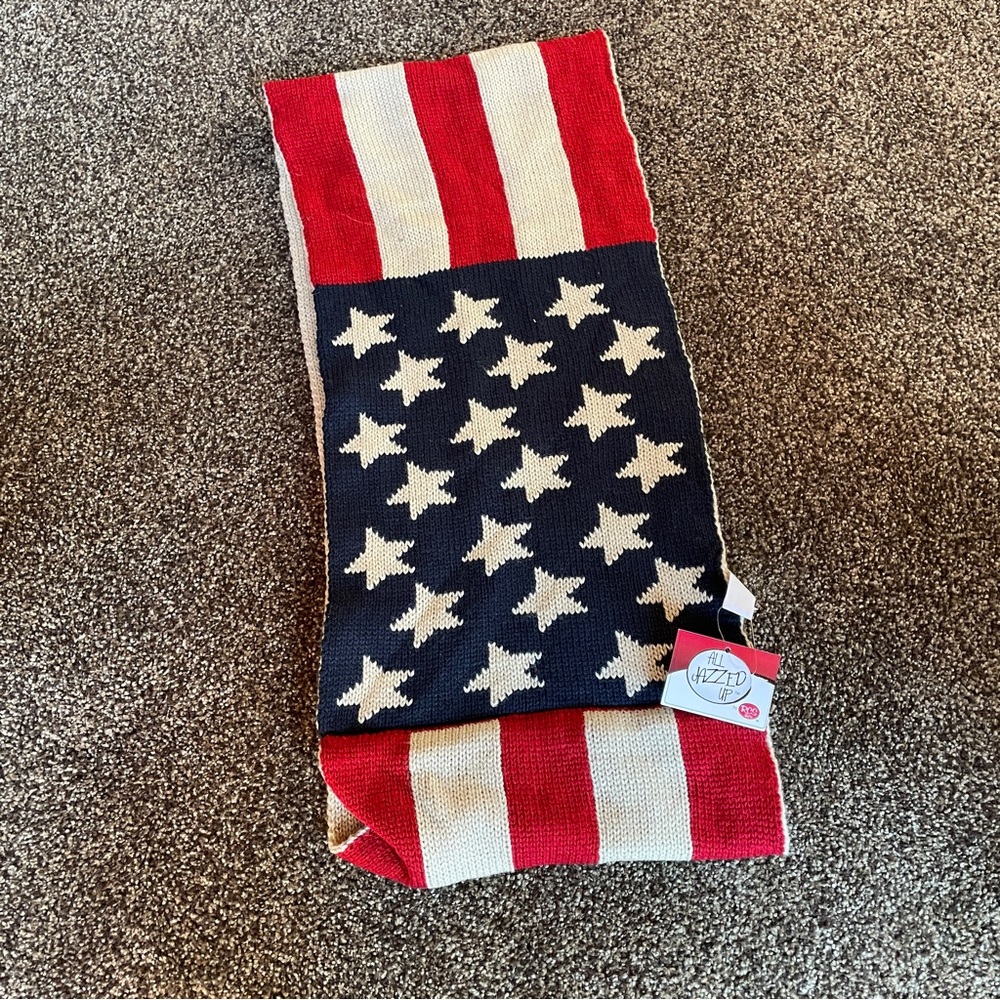 USA American Flag Sweater Knit Infinity Scarf  Red White Blue Stars Stripes NWT